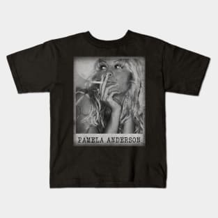 Pamela Anderson // Minimalist Fanart Tribute Kids T-Shirt